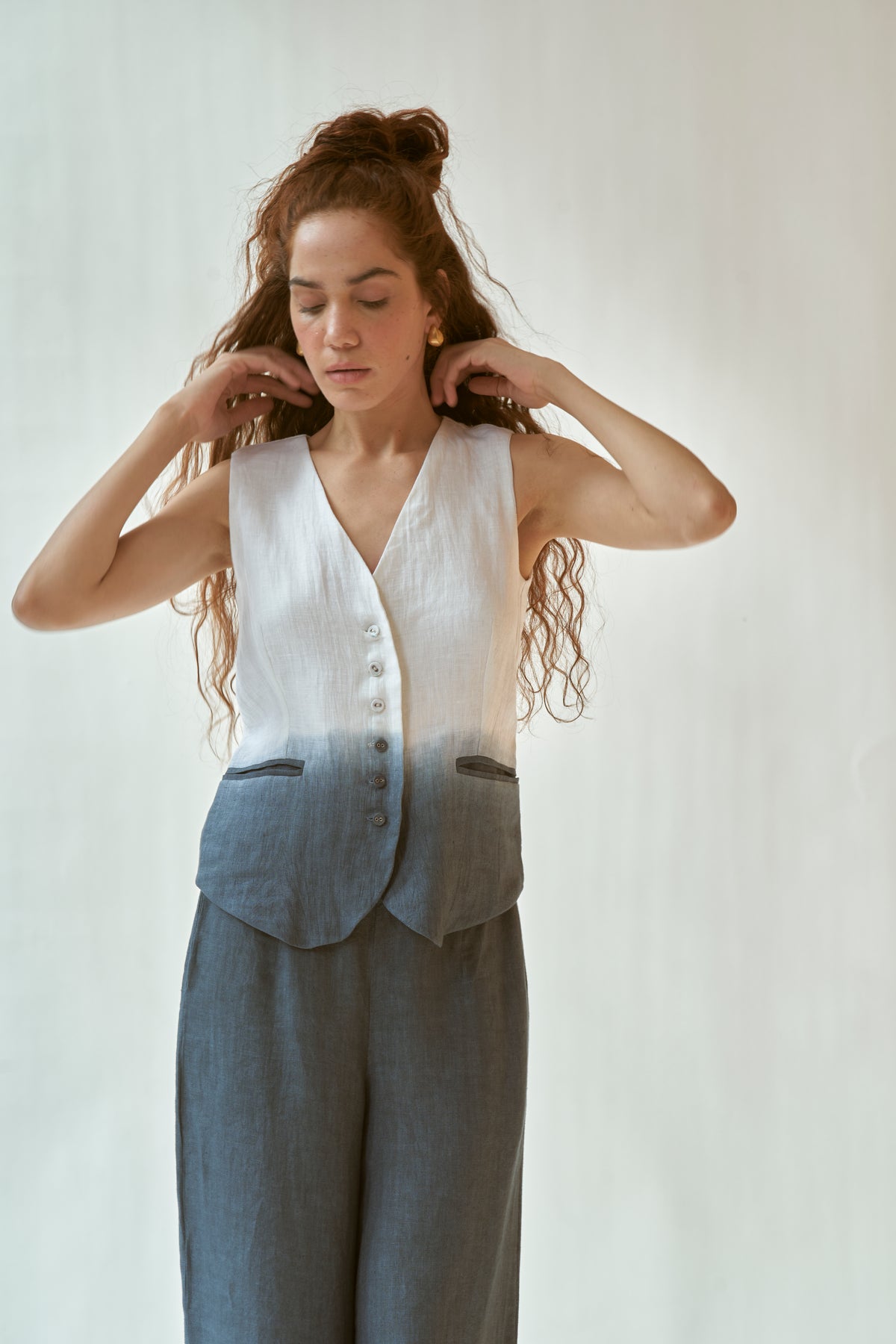 here she goes waistcoat ivory + deep blue