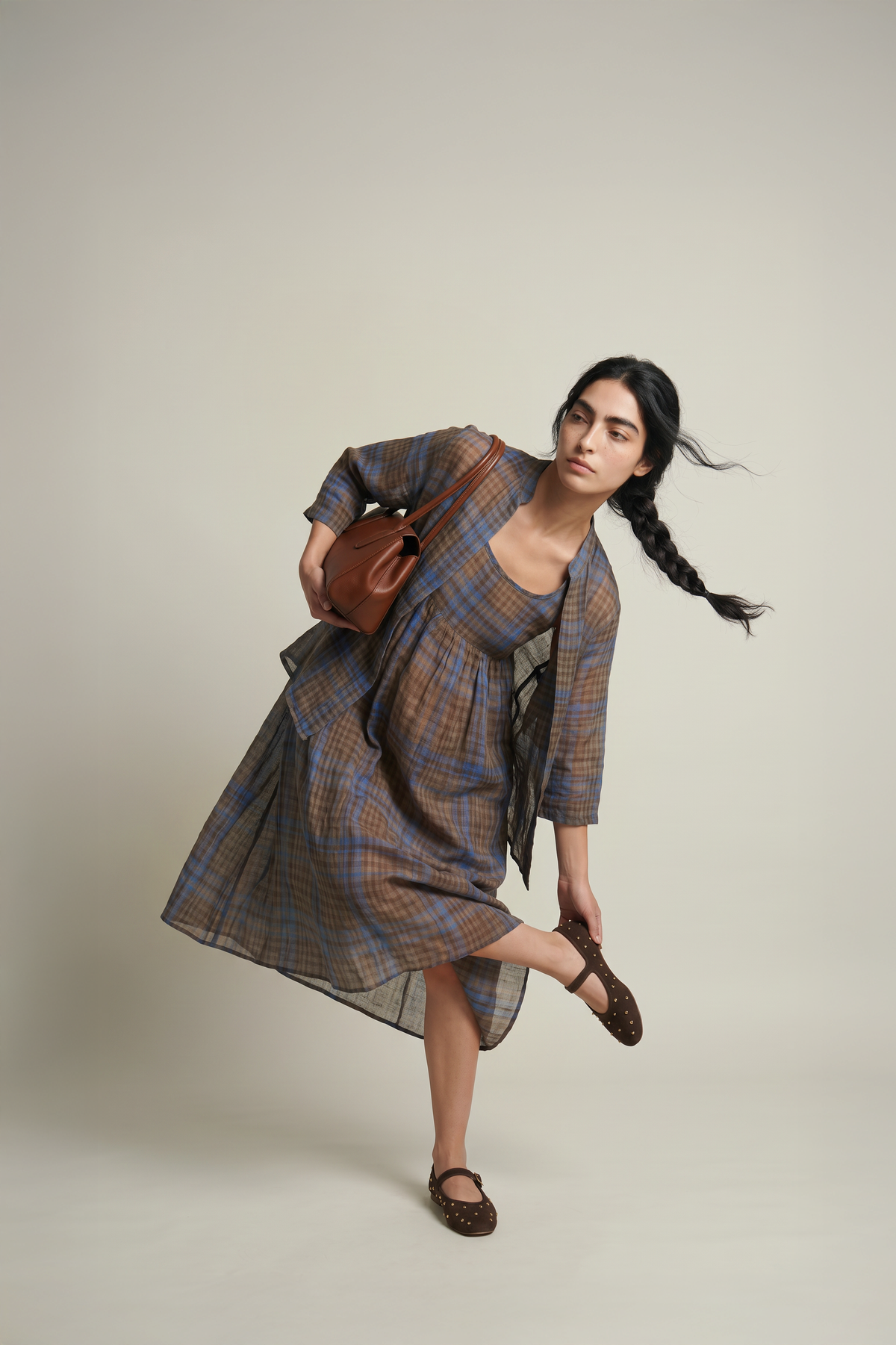 the companion mocha weave